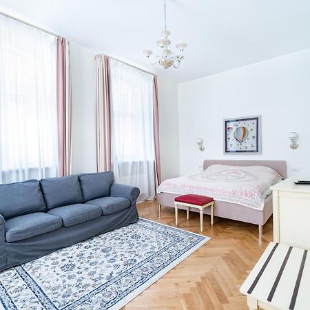 Audeju Apartments Рига Екстериор снимка